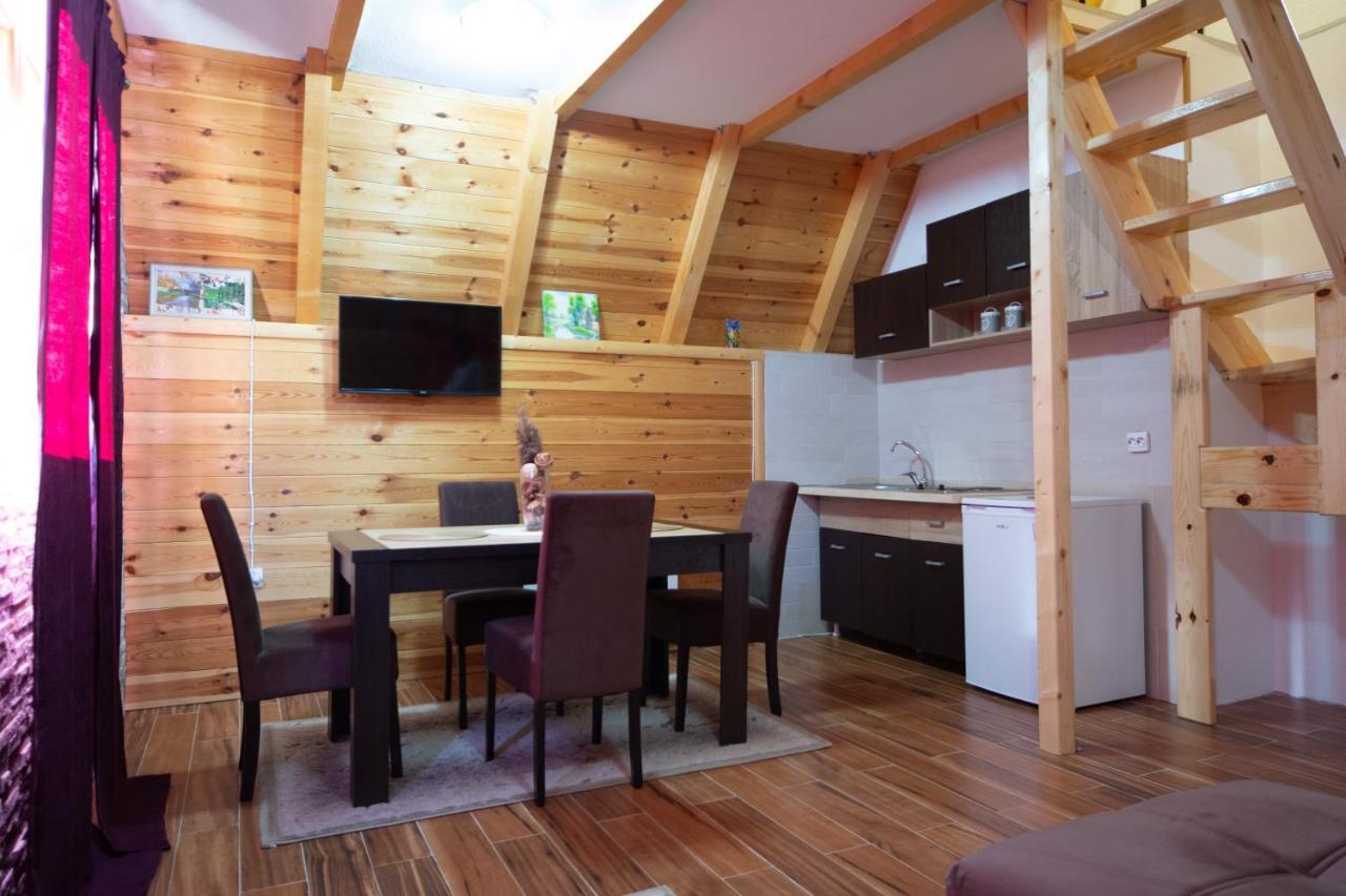 Family House Eagle Eye Villa Žabljak Exteriör bild